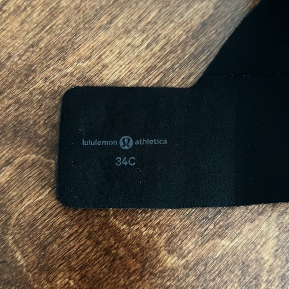 Black Lululemon bra 34 C - Picture 4 of 5